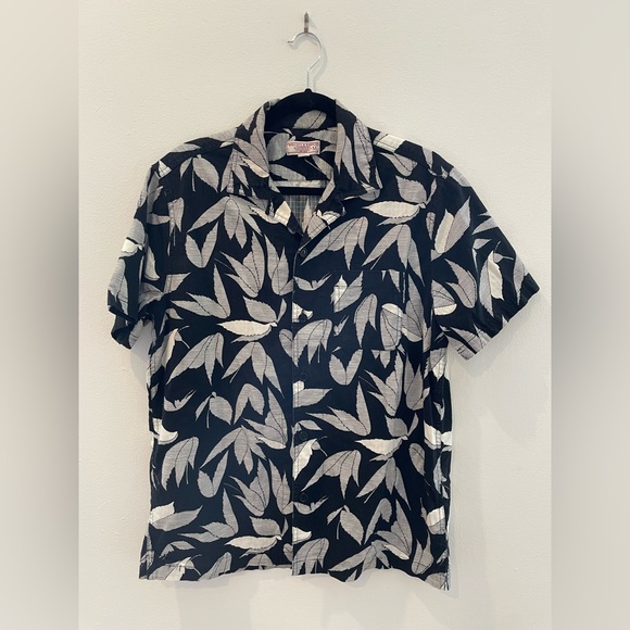 J.Crew Wallace & Barnes Floral Print Camp Collar Shirt (medium) - Picture 2 of 3